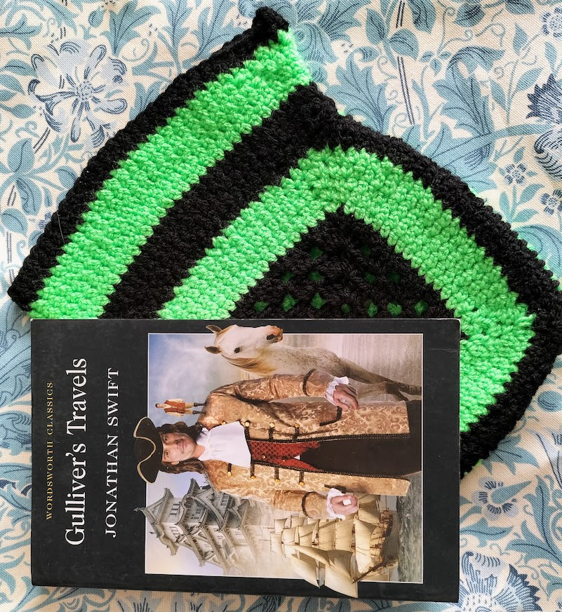 Crochet Book Cover - green and black