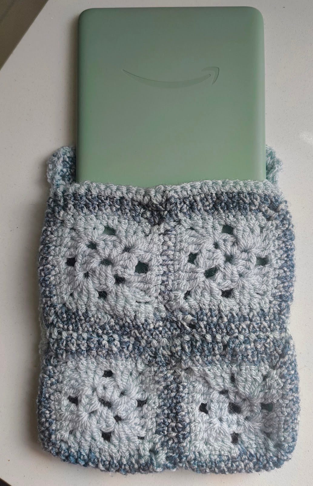 Crochet Book Cover (kindle / vintage paperback size)